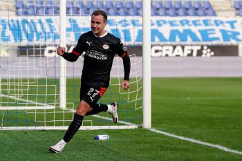 Mario Goetze udanie zadebiutował w PSV. Gol już po 9 minutach